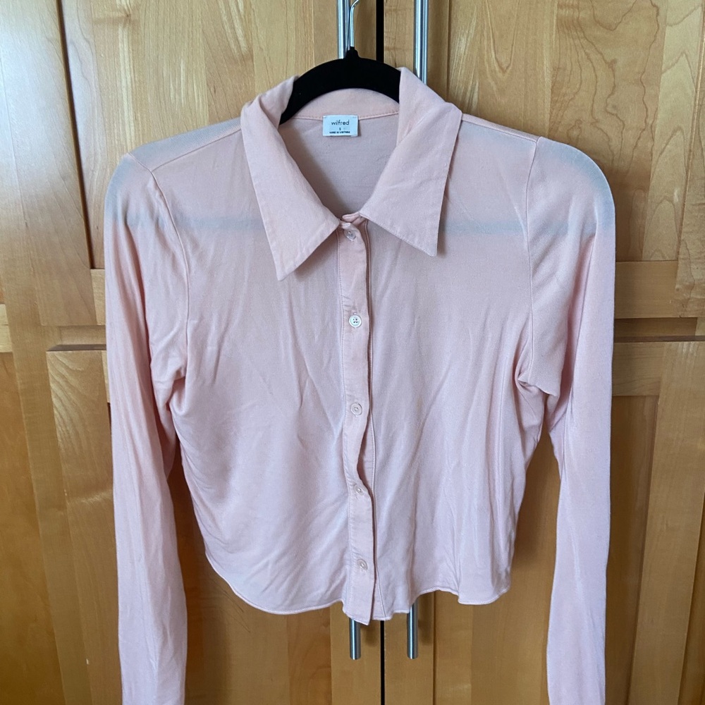 Aritzia Wilfred pose waist long sleeve Button-Up Top in peach - Picture 1 of 5